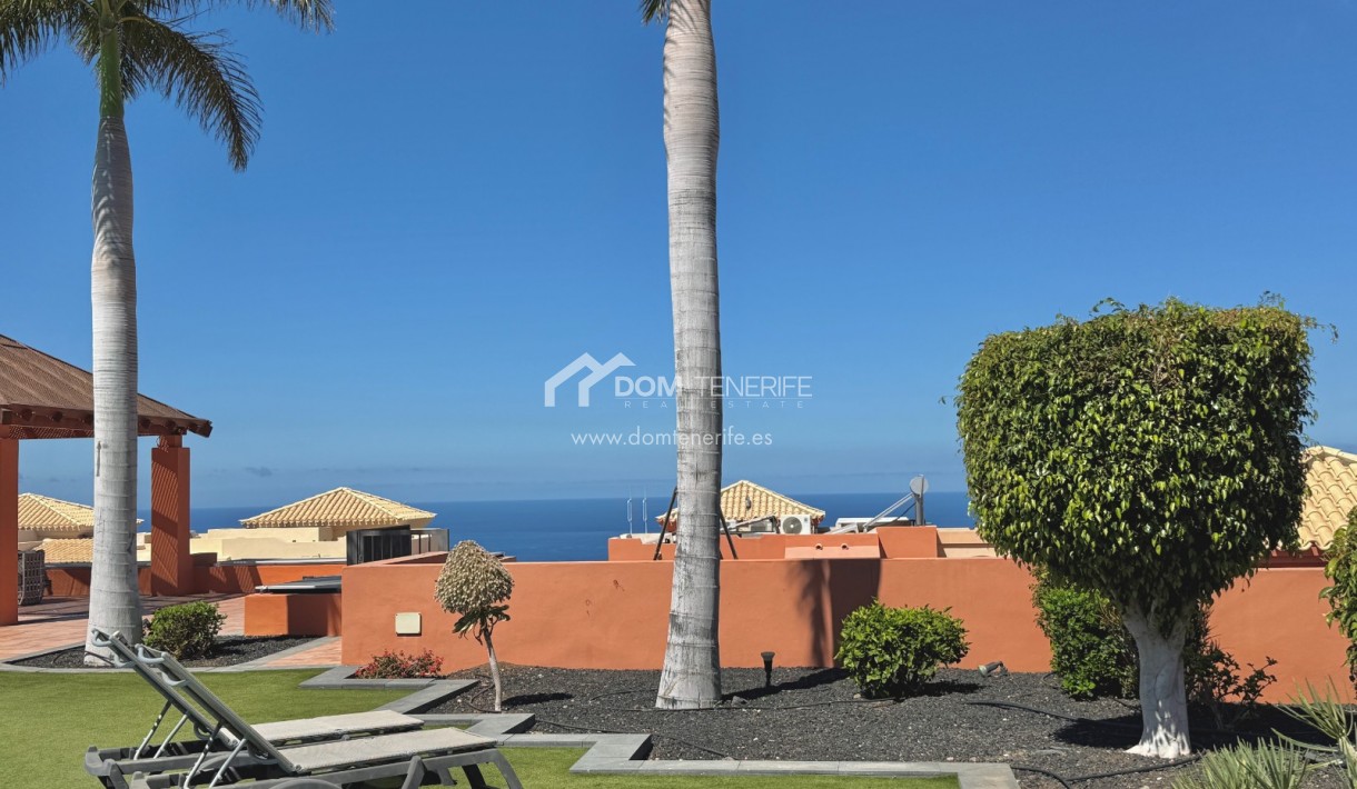 Venta - Chalet pareado -
Adeje - La Caleta
