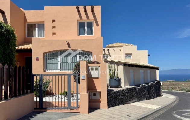 Venta - Chalet pareado -
Adeje - La Caleta