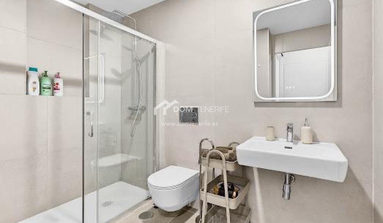 Venta - Apartamento -
Adeje - El Madroñal