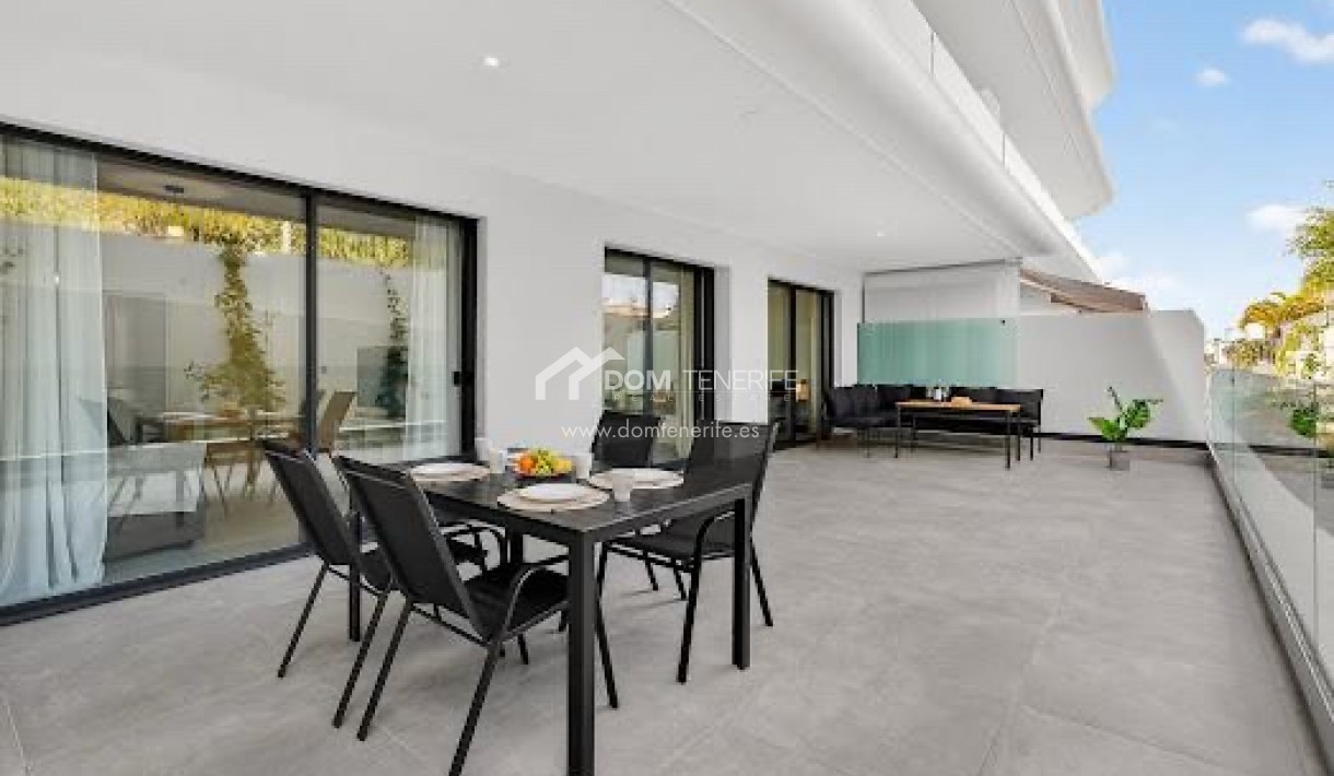 Venta - Apartamento -
Adeje - El Madroñal