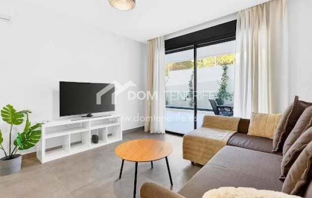 Venta - Apartamento -
Adeje - El Madroñal