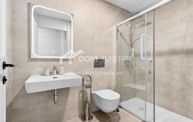 Venta - Apartamento -
Adeje - El Madroñal