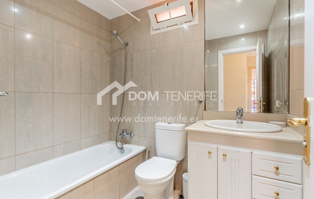 Sale - Apartment -
Adeje - El Duque