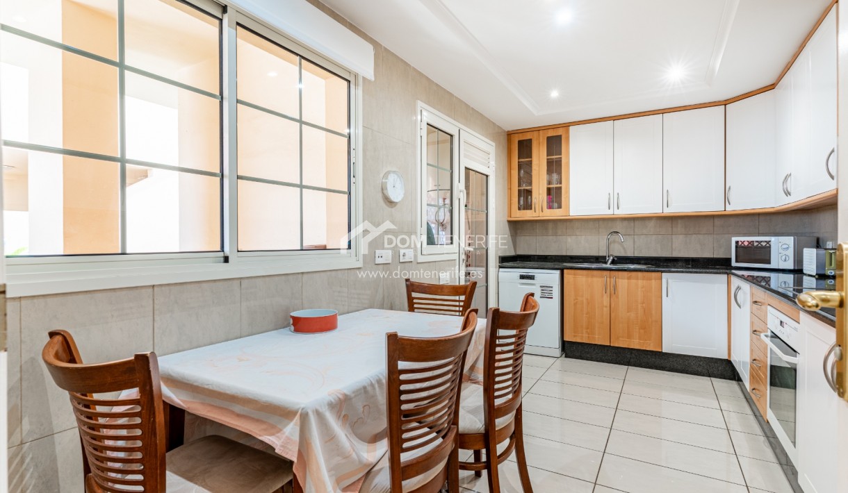 Sale - Apartment -
Adeje - El Duque