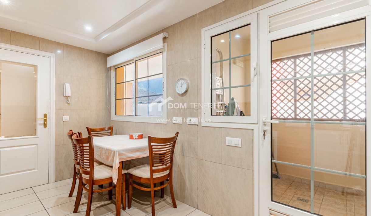 Sale - Apartment -
Adeje - El Duque