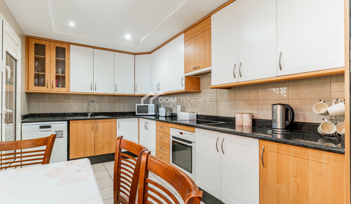 Sale - Apartment -
Adeje - El Duque