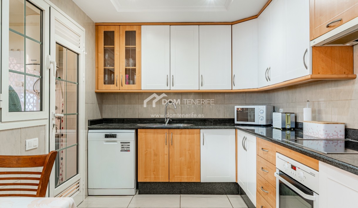 Sale - Apartment -
Adeje - El Duque