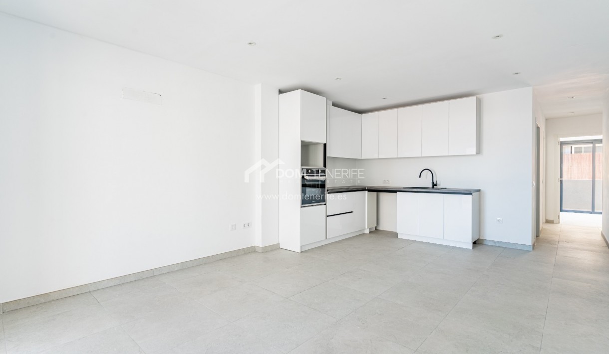 Venta - Apartamento -
Guía de Isora  - Playa San Juan