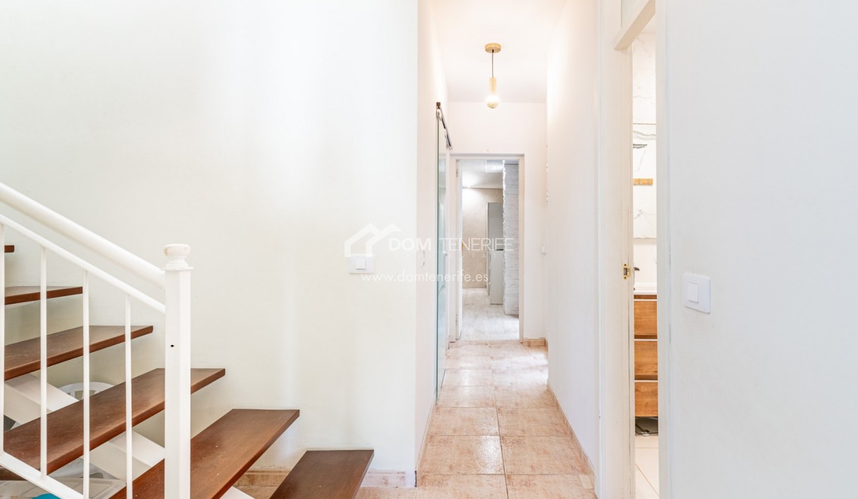 Wiederverkauf - Zweifamilienhaus -
Adeje - Los Menores