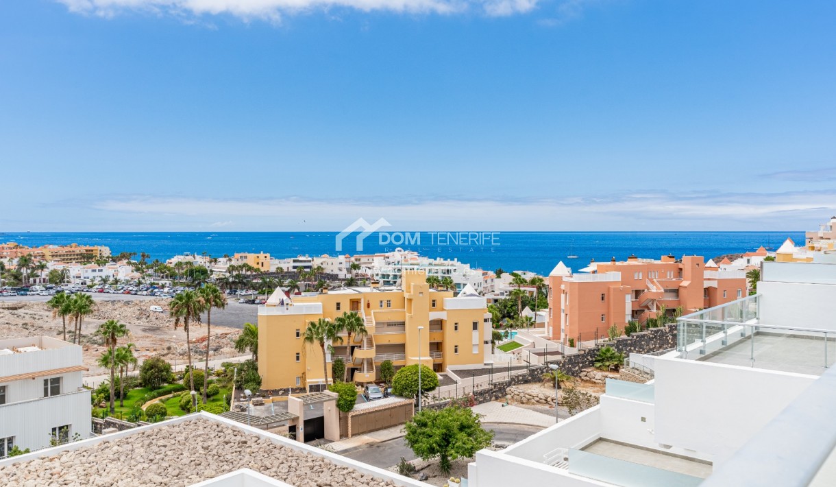 Venta - Atico -
Adeje - La Caleta