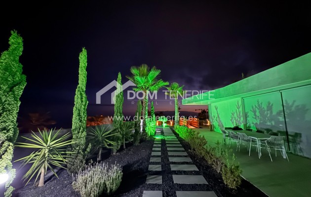 Venta - Chalet independiente -
Guía de Isora  - Abama