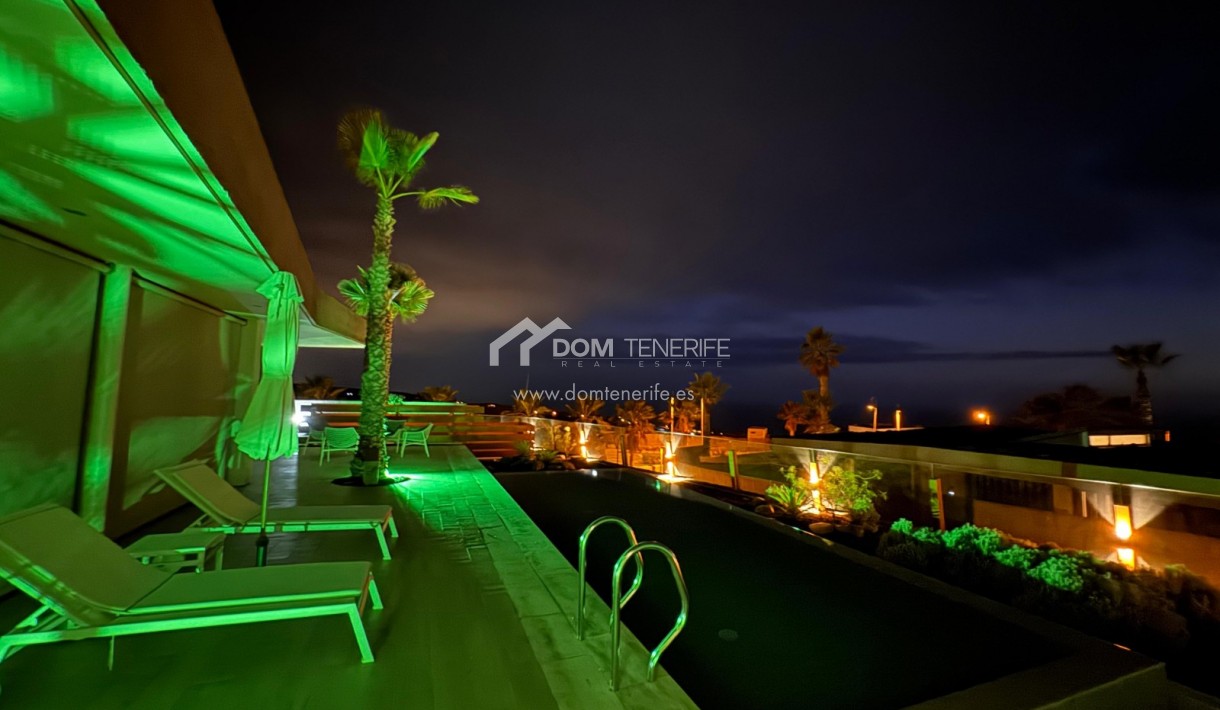 Venta - Chalet independiente -
Guía de Isora  - Abama