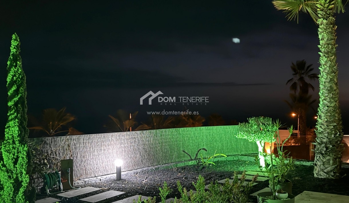 Venta - Chalet independiente -
Guía de Isora  - Abama