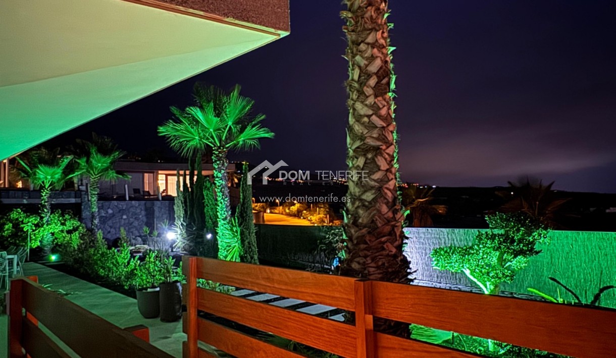 Venta - Chalet independiente -
Guía de Isora  - Abama