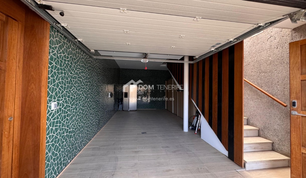 Venta - Chalet independiente -
Guía de Isora  - Abama