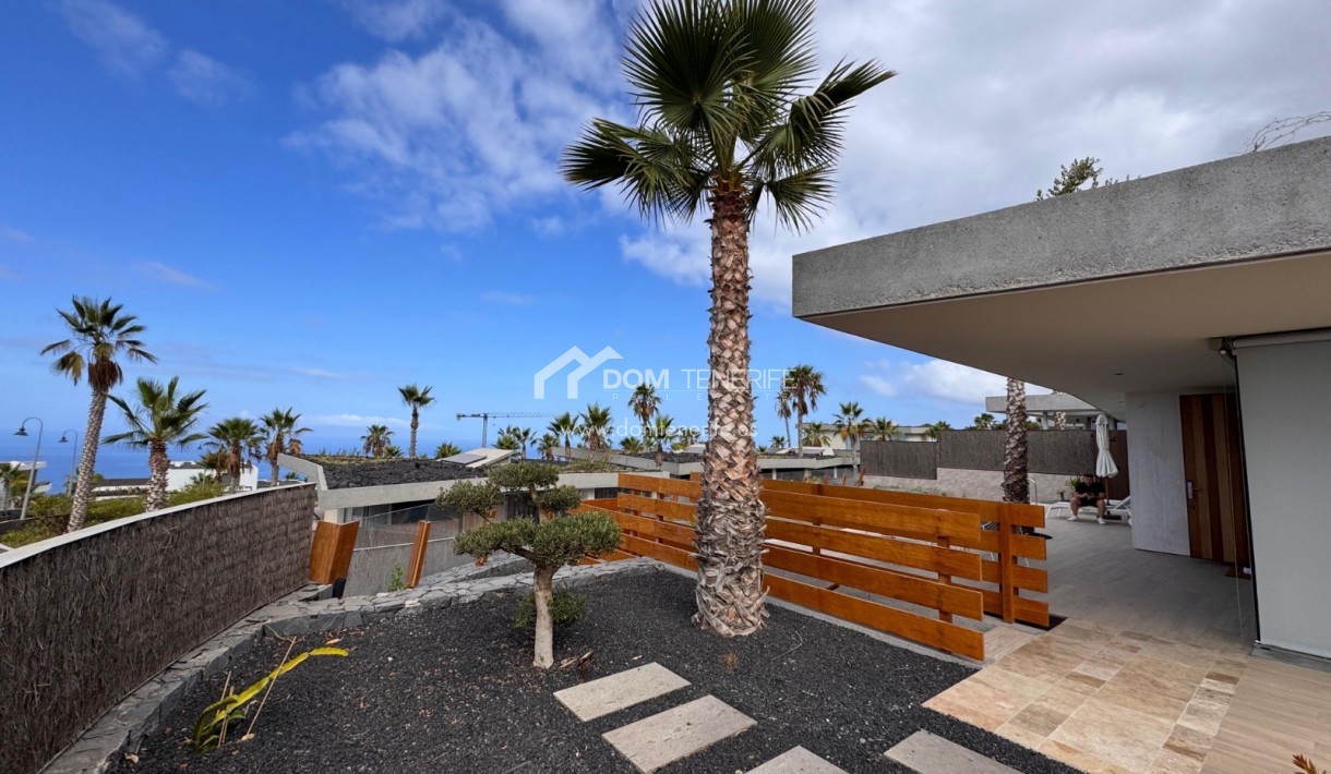 Venta - Chalet independiente -
Guía de Isora  - Abama