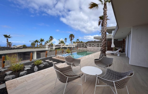 Venta - Chalet independiente -
Guía de Isora  - Abama
