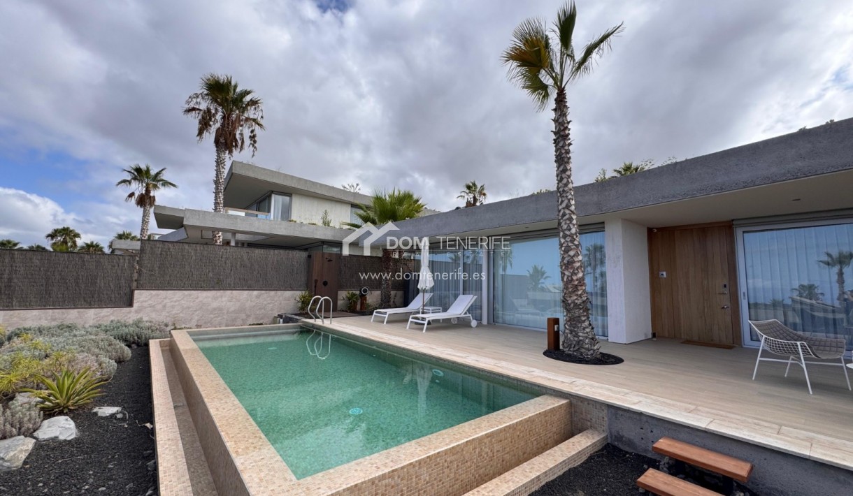 Venta - Chalet independiente -
Guía de Isora  - Abama