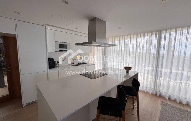 Venta - Chalet independiente -
Guía de Isora  - Abama
