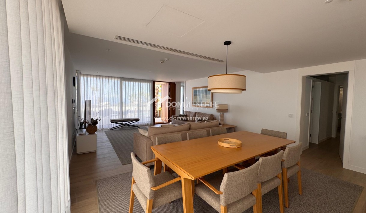Venta - Chalet independiente -
Guía de Isora  - Abama