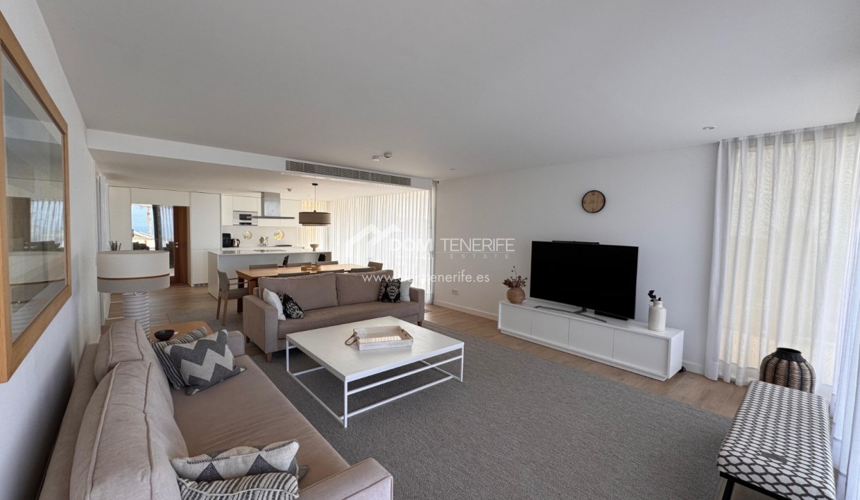 Venta - Chalet independiente -
Guía de Isora  - Abama