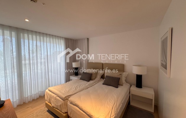 Venta - Chalet independiente -
Guía de Isora  - Abama