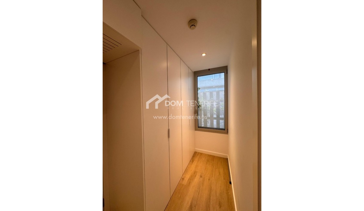 Venta - Chalet independiente -
Guía de Isora  - Abama