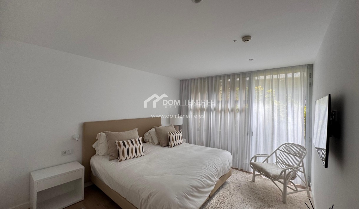 Venta - Chalet independiente -
Guía de Isora  - Abama