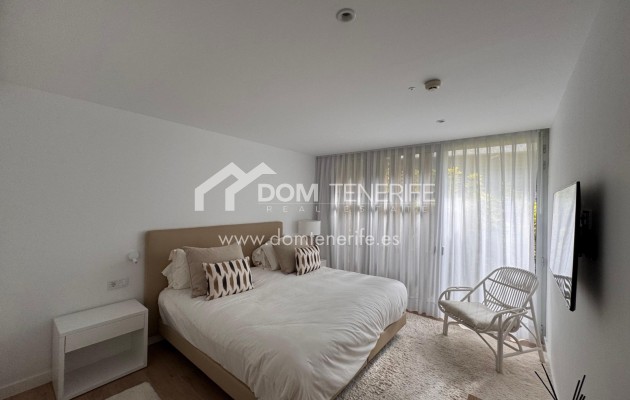 Venta - Chalet independiente -
Guía de Isora  - Abama