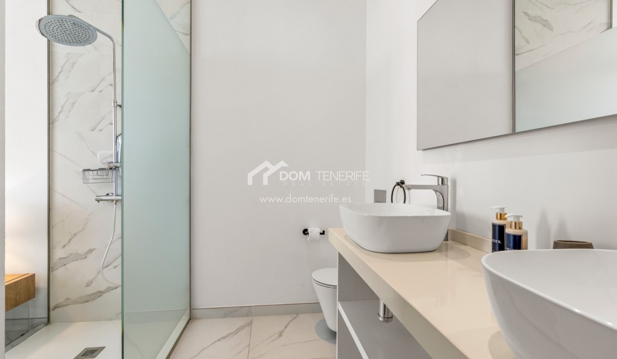 Sale - Apartment -
Santiago del Teide - Los Gigantes