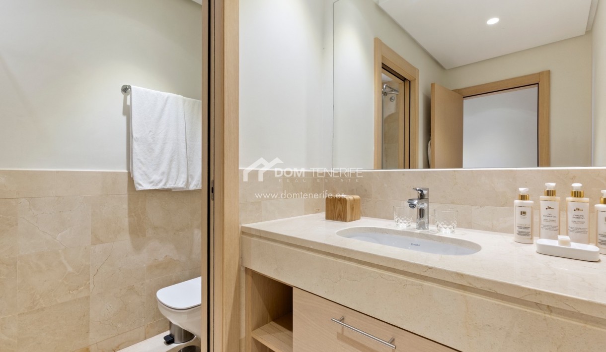 Venta - Apartamento -
Guía de Isora  - Abama