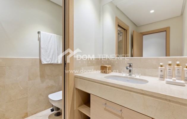 Venta - Apartamento -
Guía de Isora  - Abama