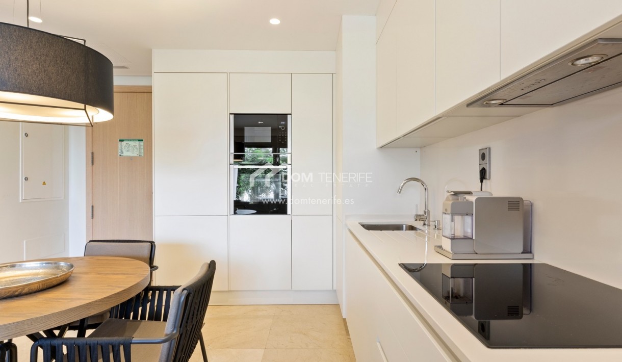 Venta - Apartamento -
Guía de Isora  - Abama