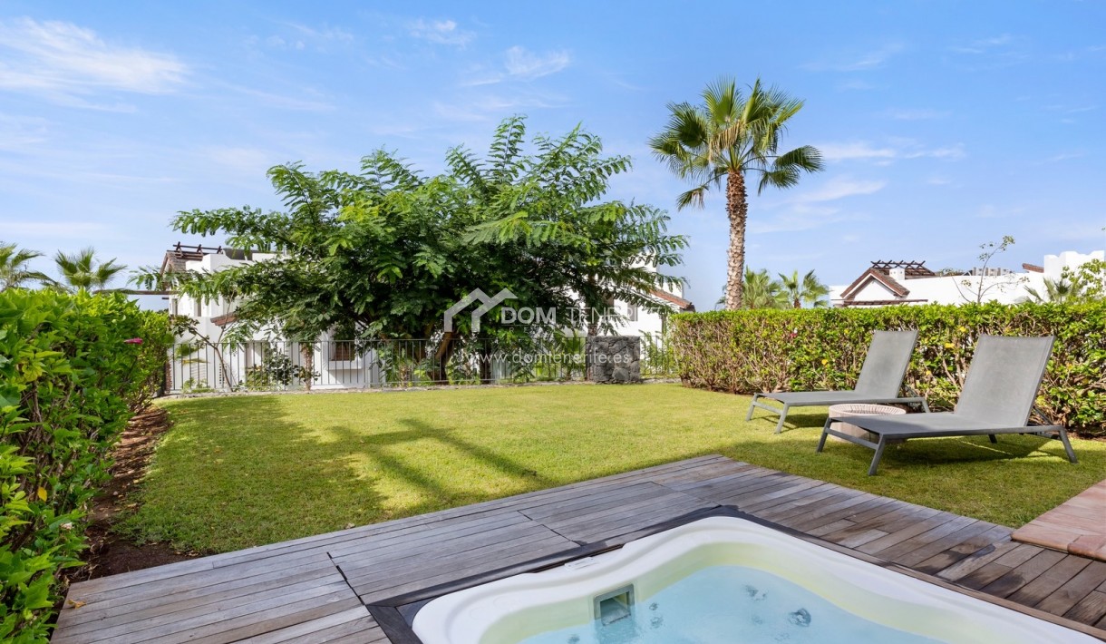 Venta - Apartamento -
Guía de Isora  - Abama