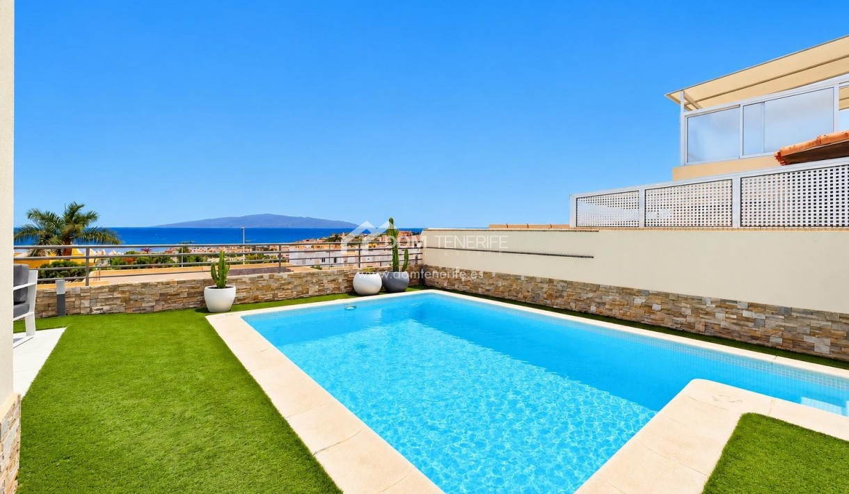 Venta - Chalet independiente -
Adeje - El Madroñal