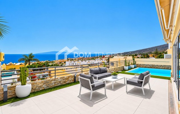 Venta - Chalet independiente -
Adeje - El Madroñal