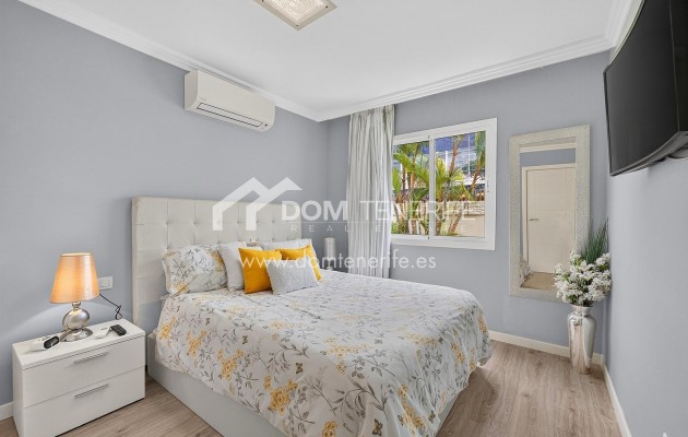 Venta - Chalet independiente -
Adeje - El Madroñal