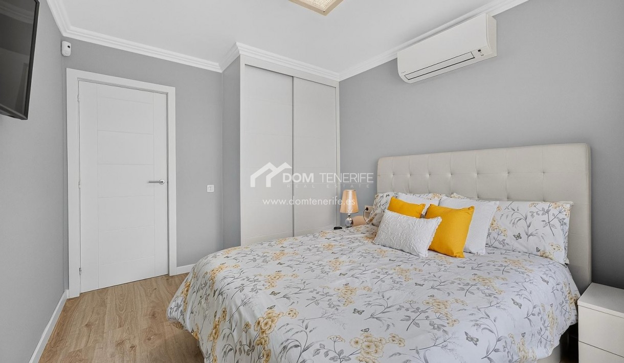 Venta - Chalet independiente -
Adeje - El Madroñal