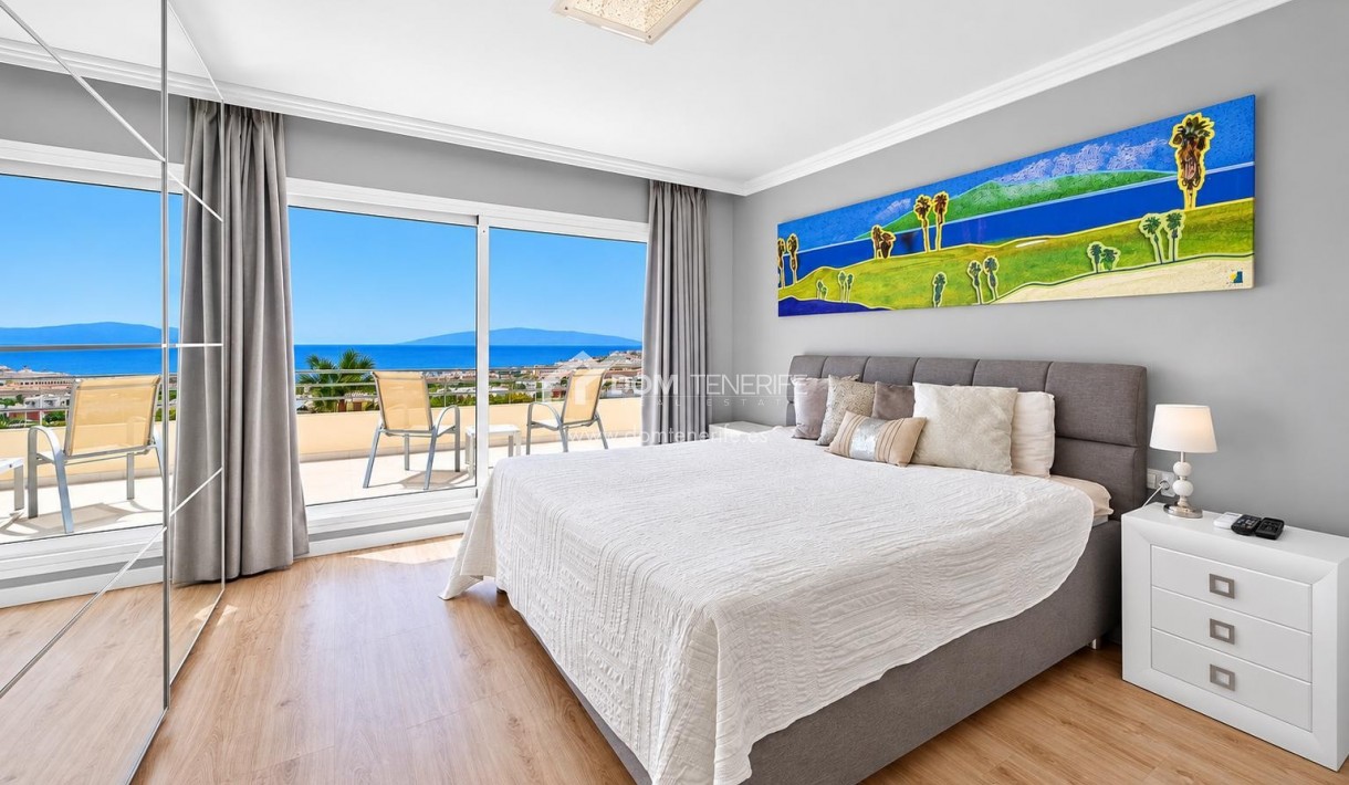 Venta - Chalet independiente -
Adeje - El Madroñal