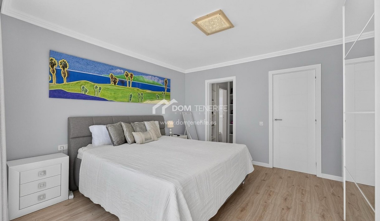 Venta - Chalet independiente -
Adeje - El Madroñal