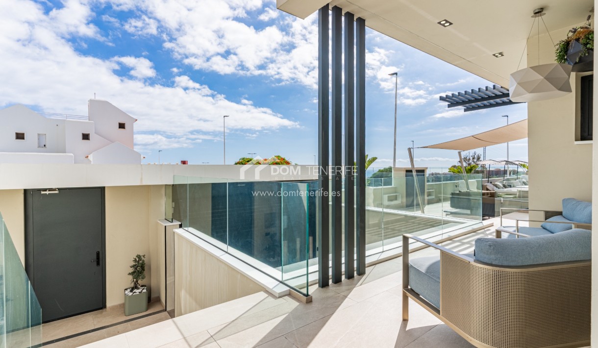 Venta - Chalet independiente -
Adeje - El Madroñal