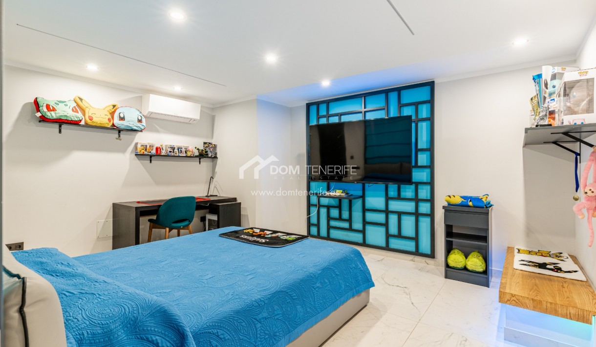 Venta - Chalet independiente -
Adeje - El Madroñal