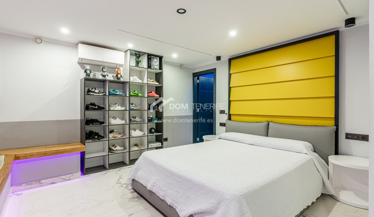 Venta - Chalet independiente -
Adeje - El Madroñal
