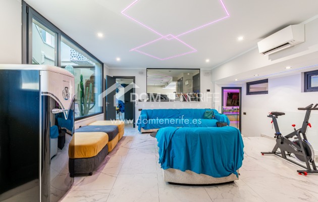 Venta - Chalet independiente -
Adeje - El Madroñal