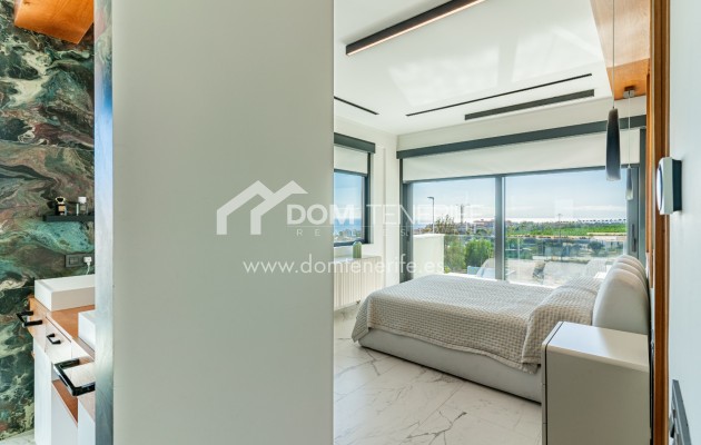 Venta - Chalet independiente -
Adeje - El Madroñal