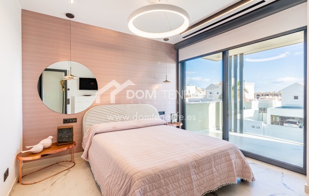 Venta - Chalet independiente -
Adeje - El Madroñal
