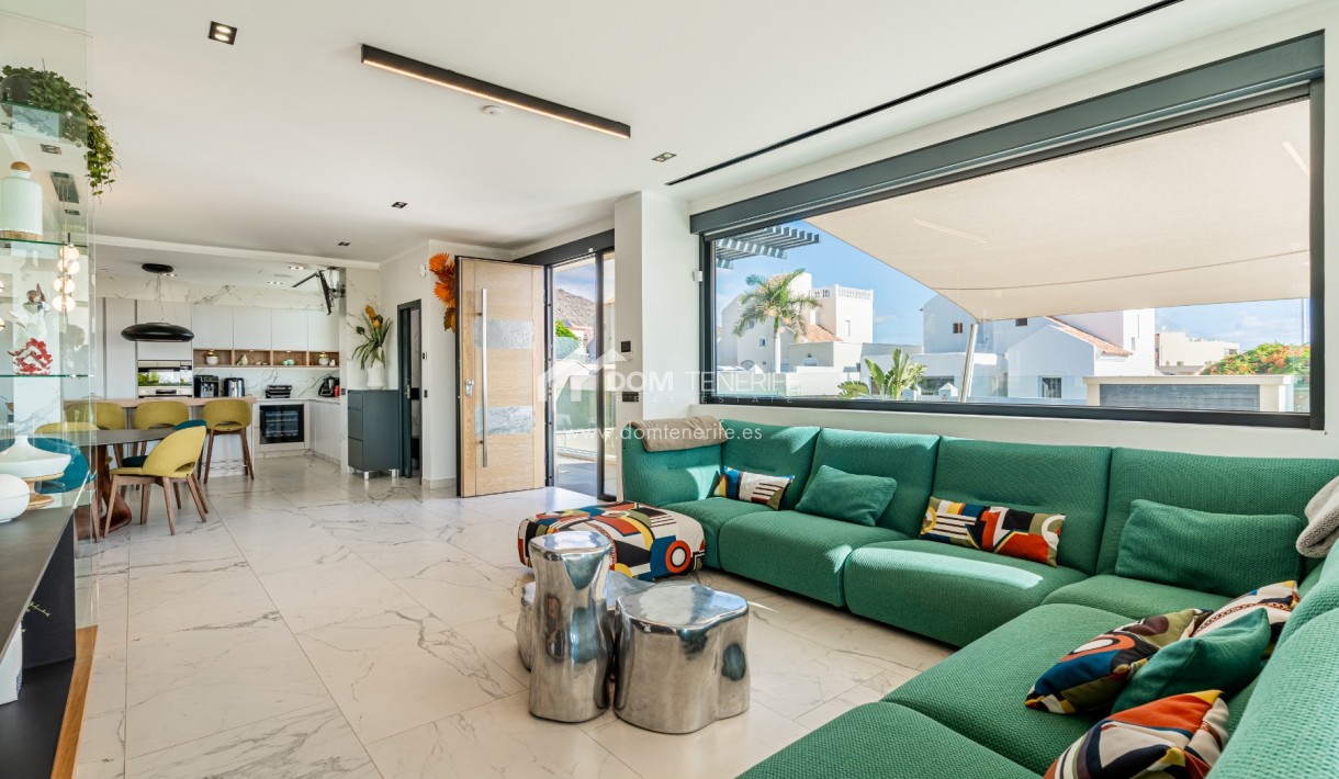Venta - Chalet independiente -
Adeje - El Madroñal