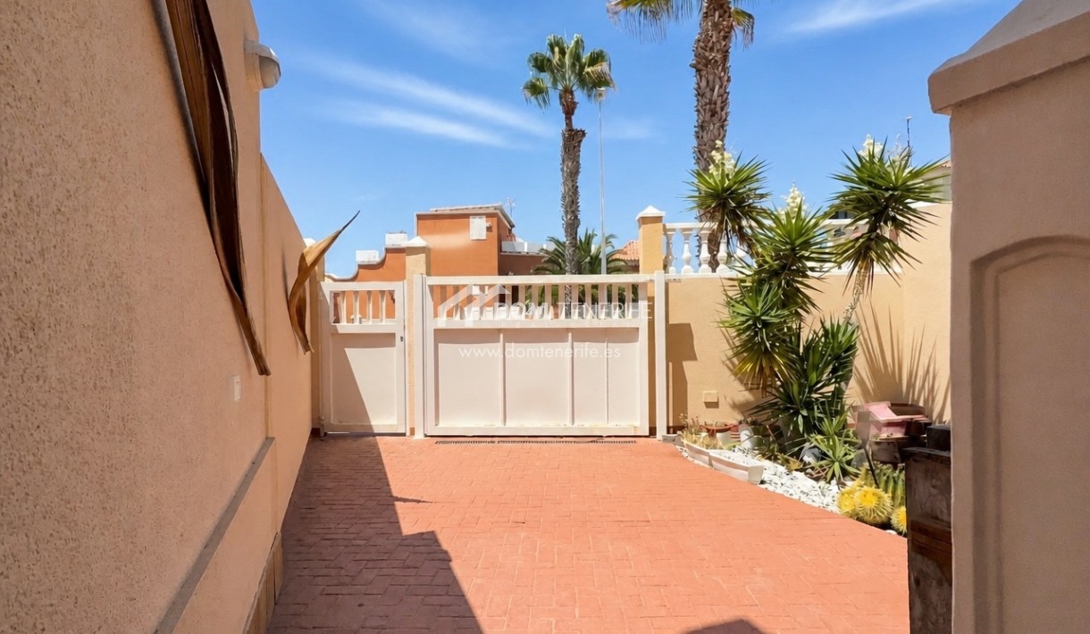 Alquiler a largo plazo - Apartamento -
Adeje - El Duque