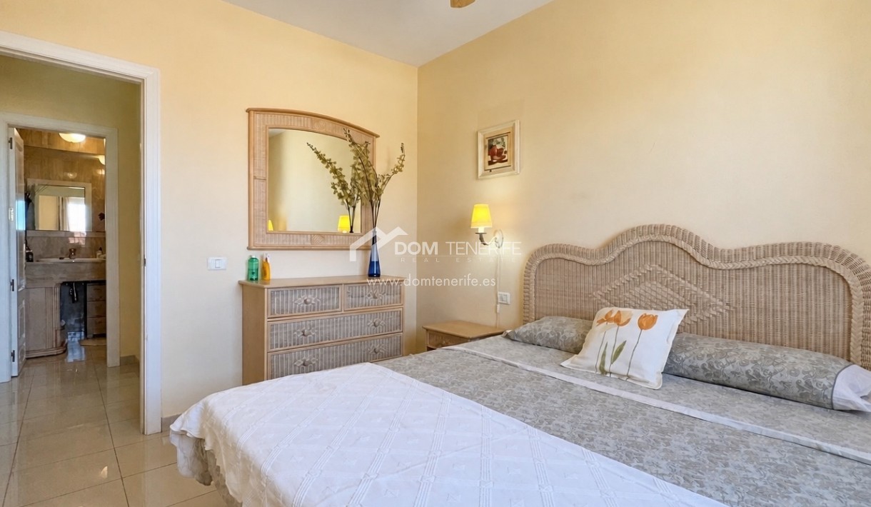 Alquiler a largo plazo - Apartamento -
Adeje - El Duque