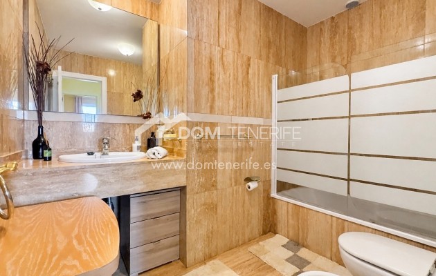 Alquiler a largo plazo - Apartamento -
Adeje - El Duque